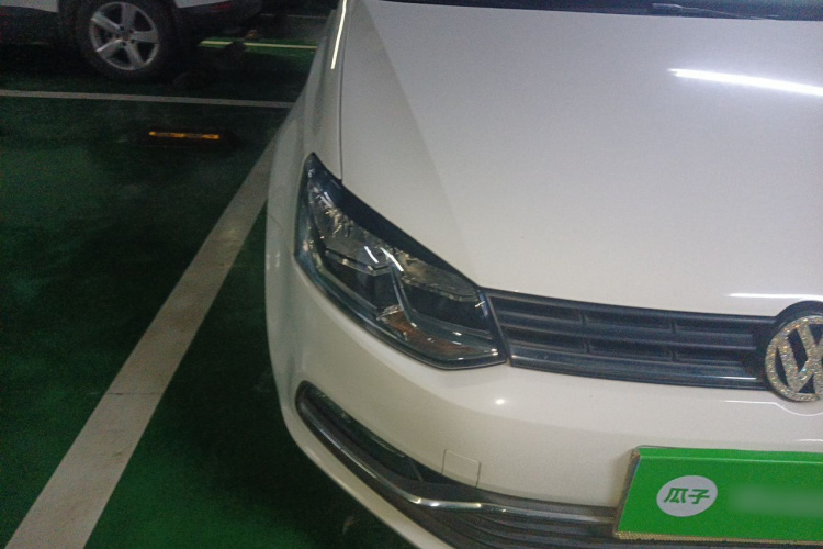 Volkswagen Polo 2019 car image #8