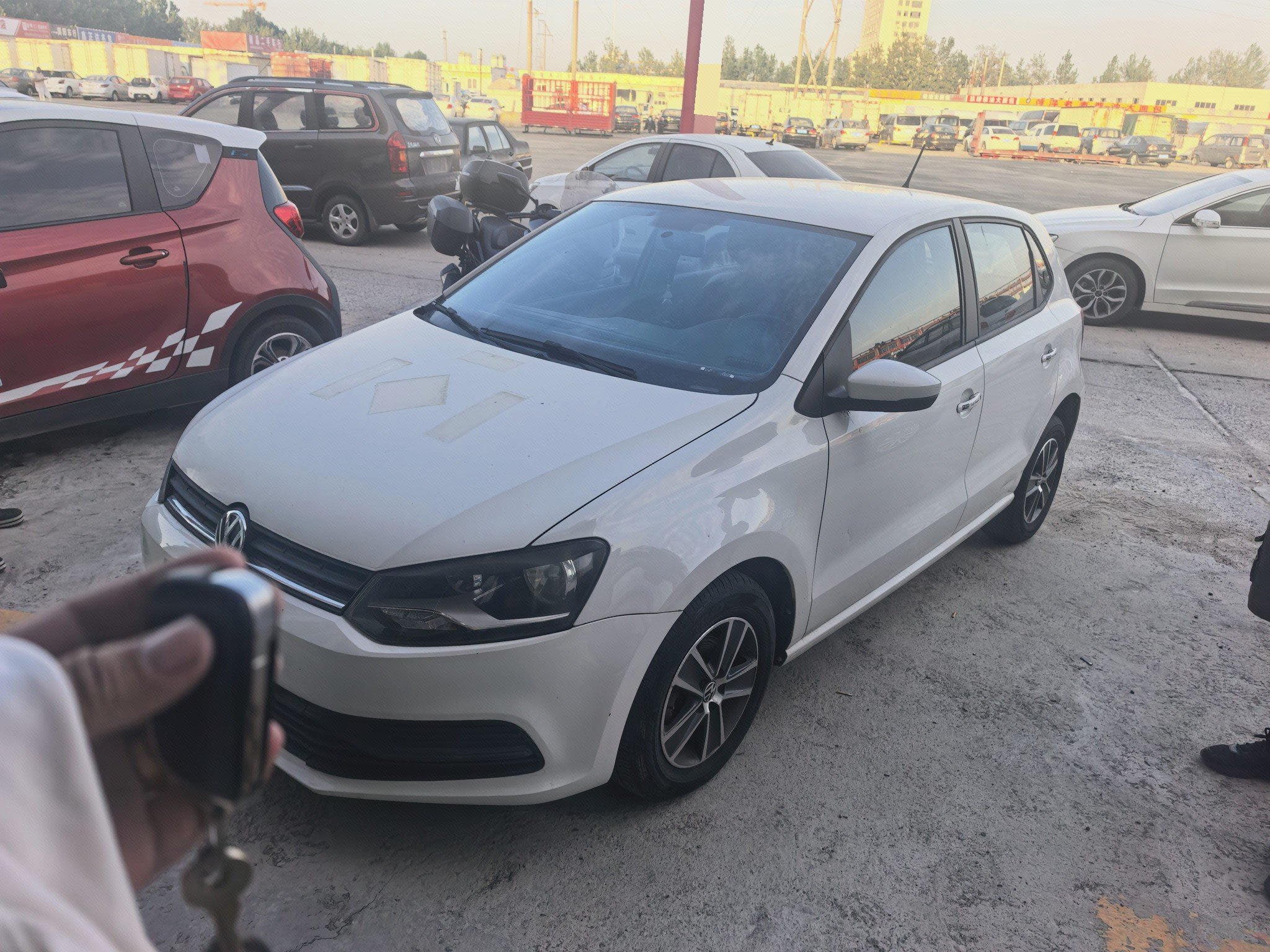 Volkswagen Polo 2018 car image 