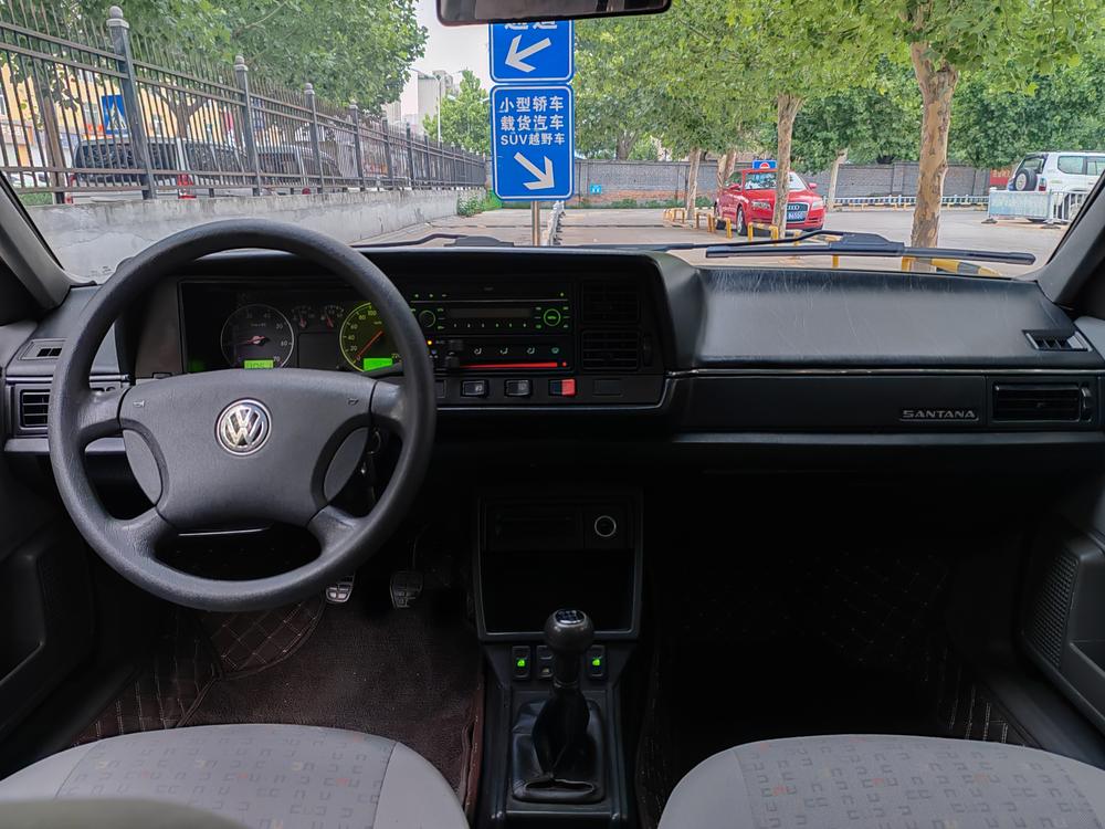 Volkswagen Santana Classic 2010 #7 Volkswagen Santana Classic 2010 صورة سيارة #7