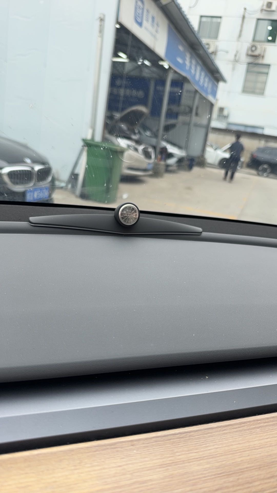 Tesla Model Y 2022 صورة سيارة #7