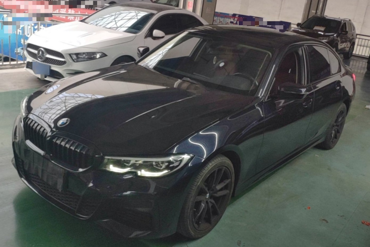 BMW 3 Series 2022 car image #2