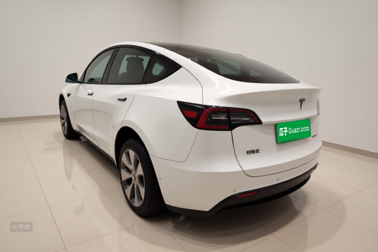 Tesla Model Y 2022 car image #5