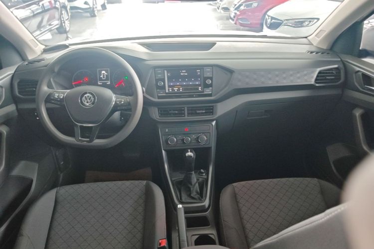 Volkswagen T-Cross 2021 immagine di auto #11