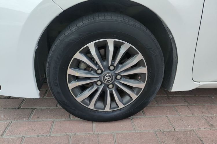 Toyota Corolla 2019 #9 Toyota Corolla 2019 car image #9