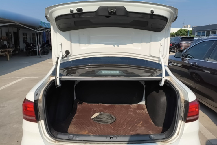 Volkswagen Lavida 2022 car image #19