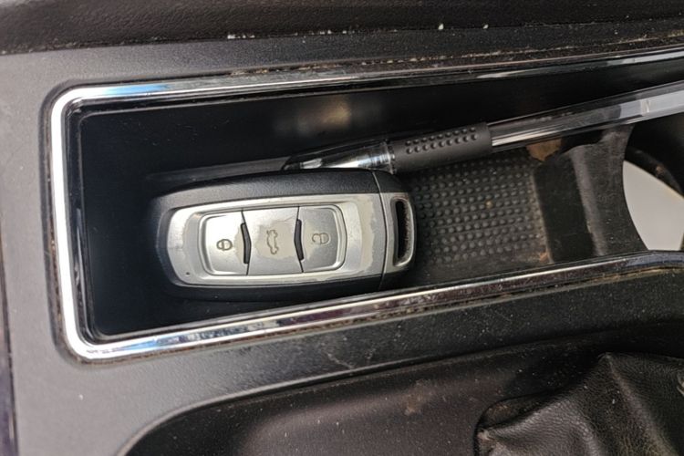 GEELY Emgrand 2016 #9 GEELY Emgrand 2016 car image #9