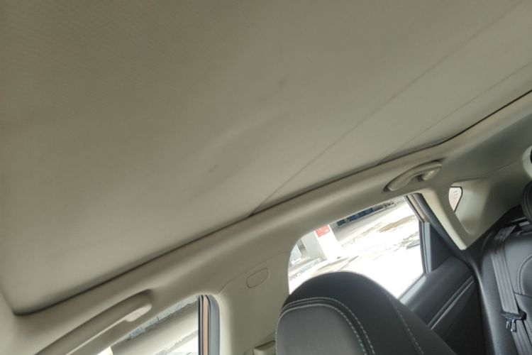 GEELY Emgrand GS 2016 car image #18