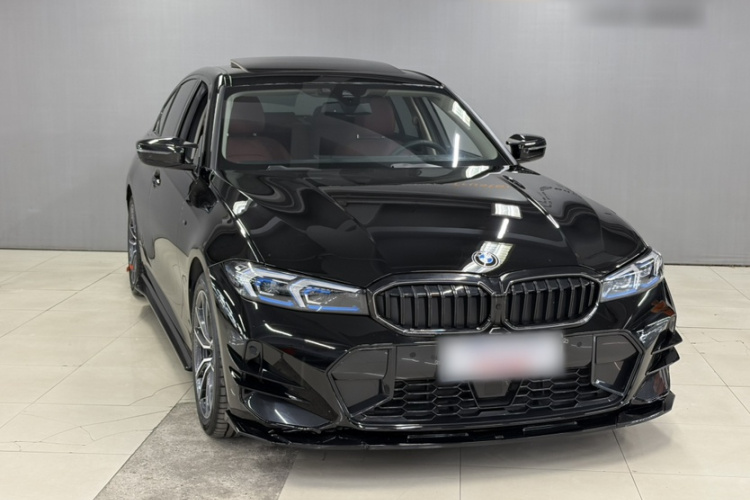 BMW 3 Series 2025 #5 BMW 3 Series 2025 car image #5
