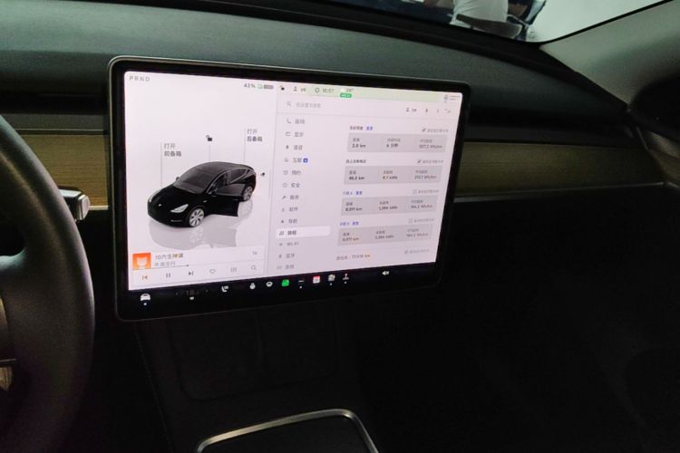 Tesla Model Y 2022 #28 Tesla Model Y 2022 car image #28