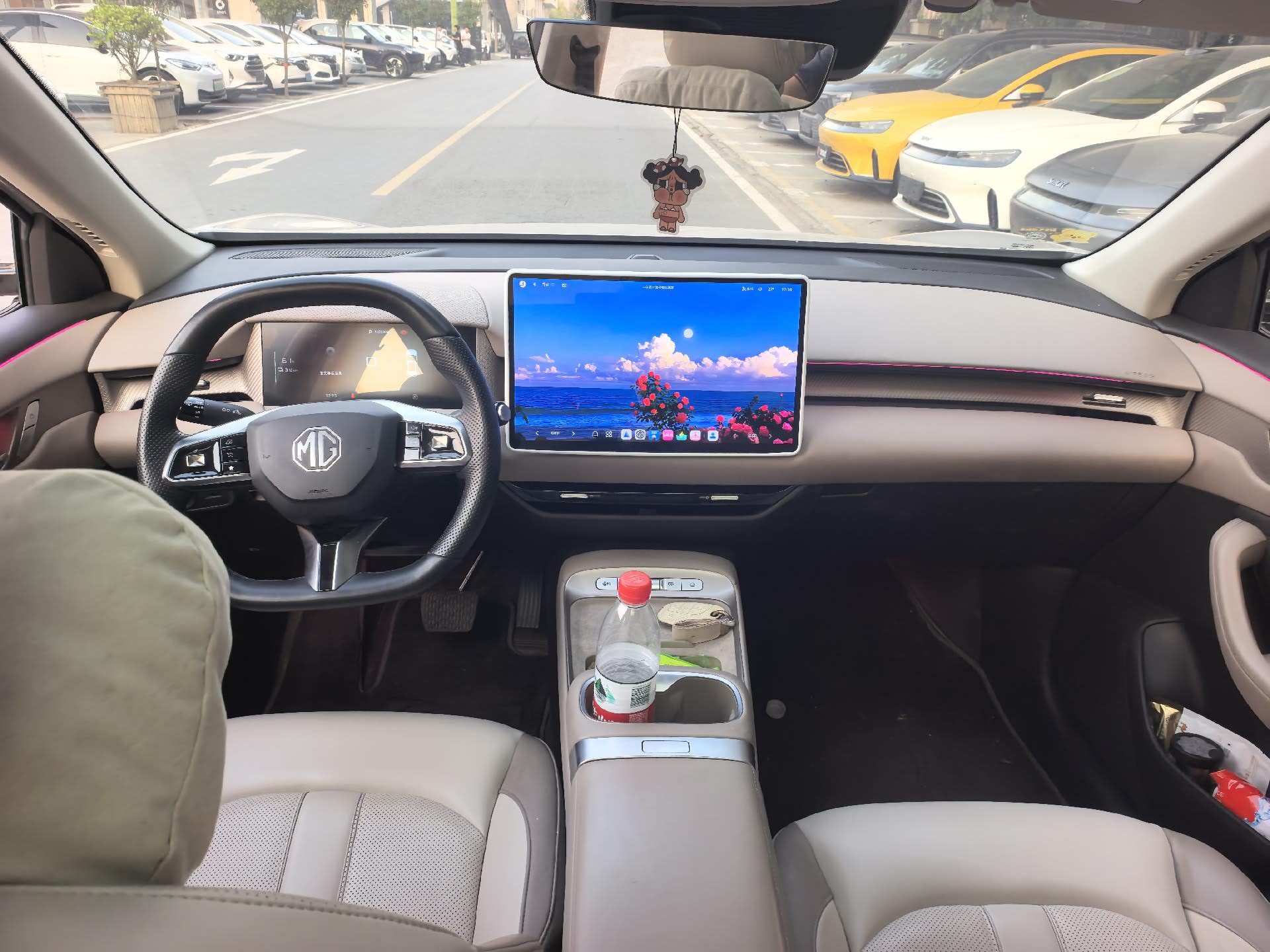 MG ES5 2025 imagen de coche #7
