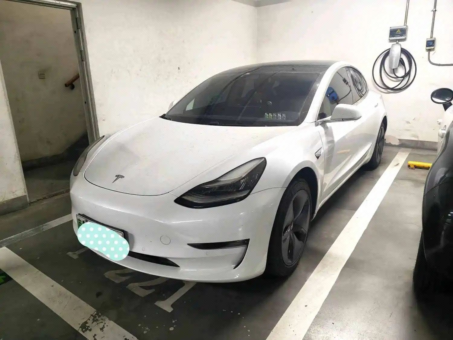 Tesla Model 3 2020 Tesla Model 3 2020 immagine di auto