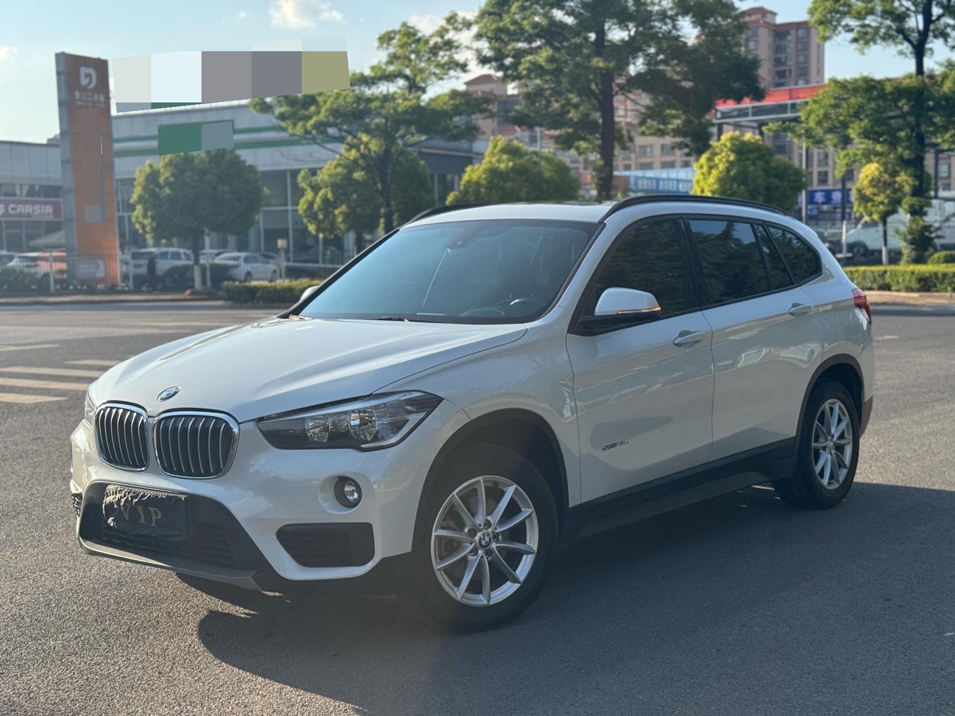 BMW X1 2018 BMW X1 2018 car image