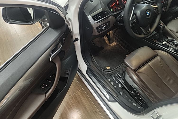 BMW X1 2017 #16 BMW X1 2017 car image #16