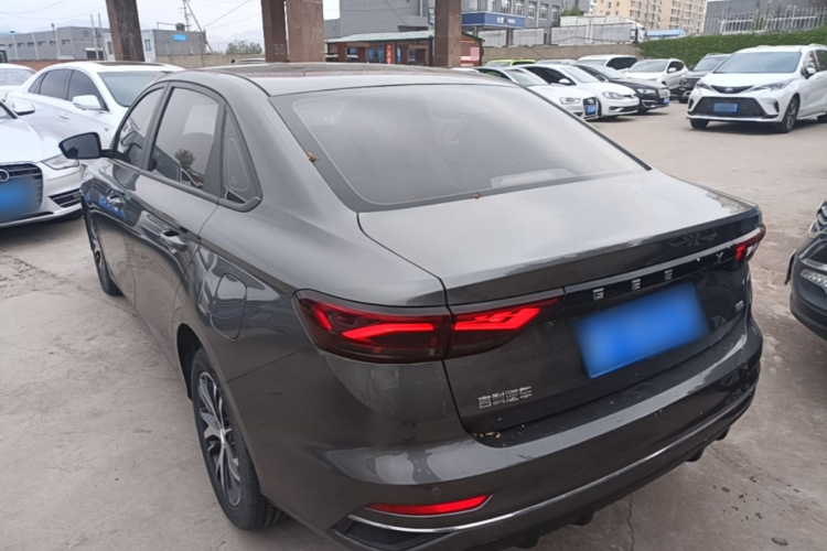 2023 car image #5