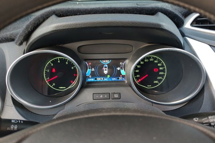 BYD Yuan 2018 #13 BYD Yuan 2018 car image #13