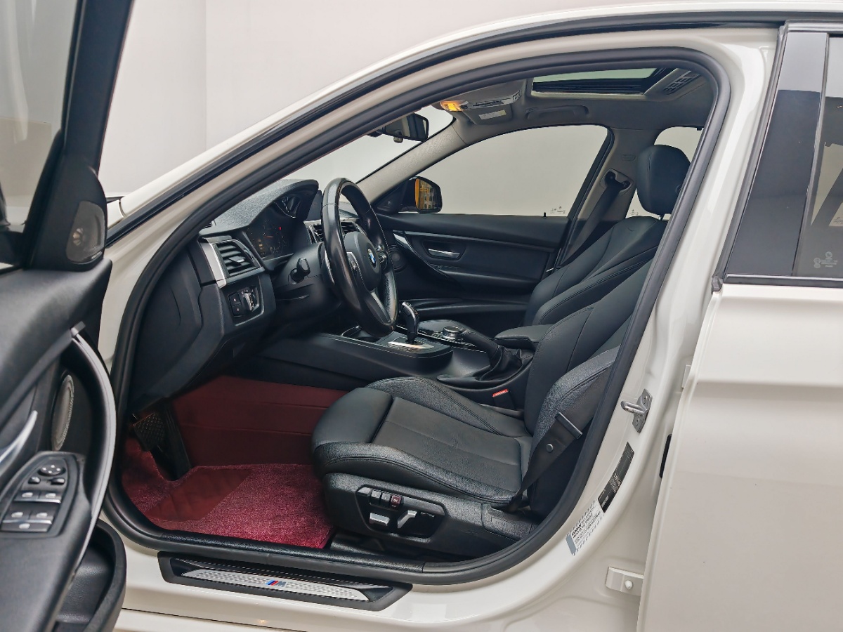 BMW 3 Series 2019 #3 BMW 3 Series 2019 car image #3