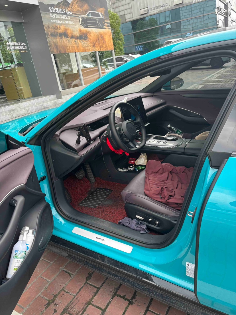 MI SU7 2025 car image #2
