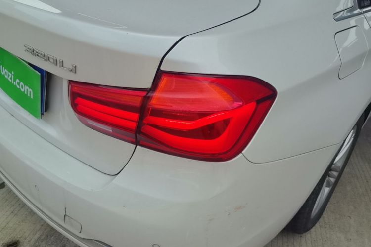BMW 3 Series 2017 #8 BMW 3 Series 2017 car image #8