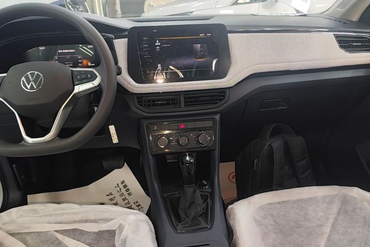 Volkswagen Tharu 2026 #13 Volkswagen Tharu 2026 imagen de coche #13