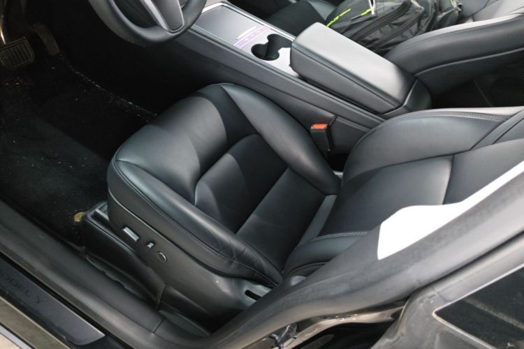Tesla Model Y 2023 #15 Tesla Model Y 2023 car image #15