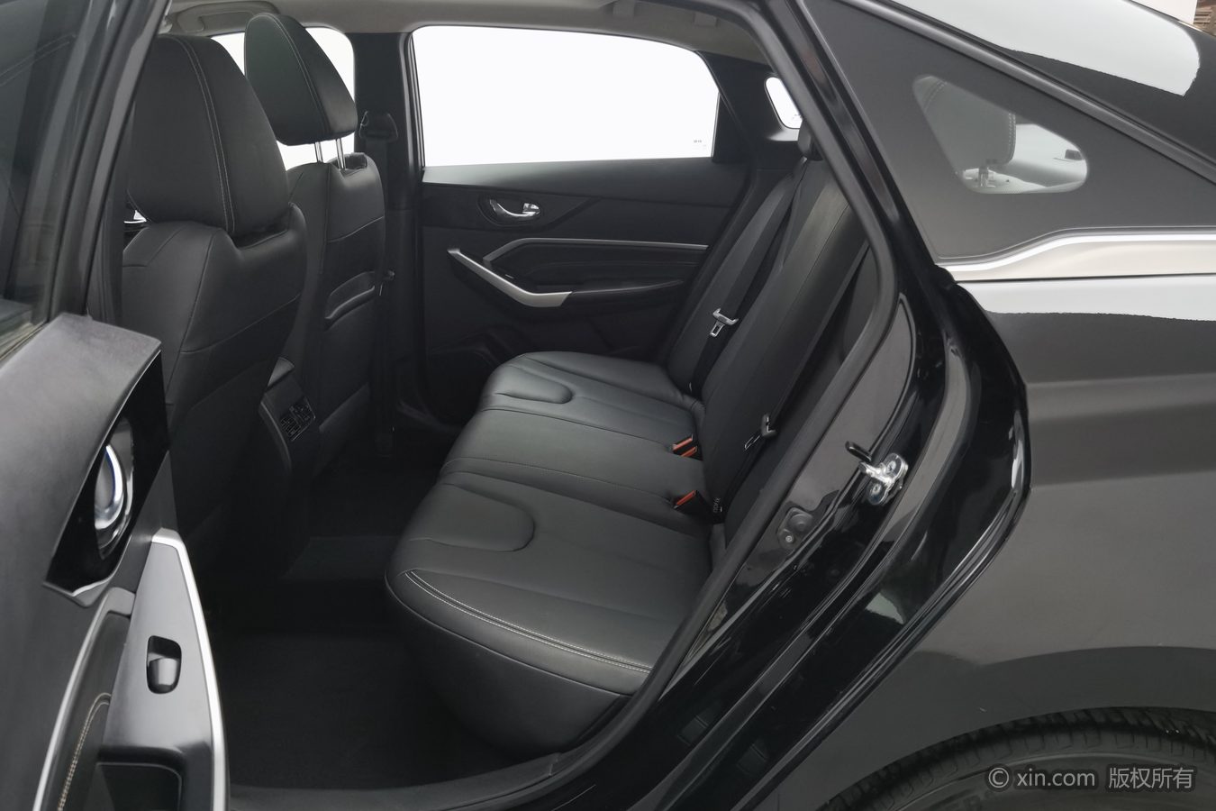 2024 car image #16