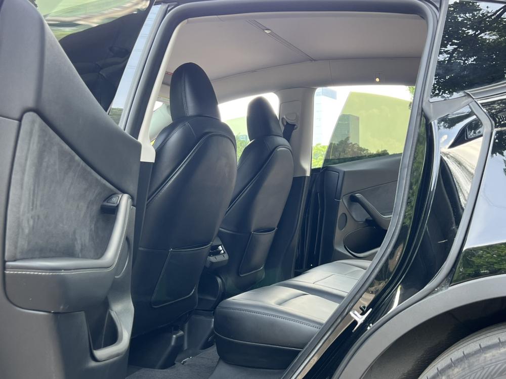 Tesla Model Y 2024 car image #24