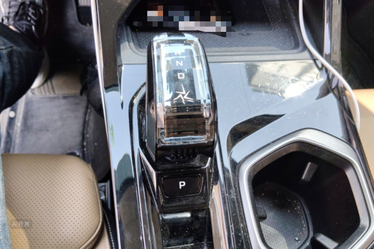 GEELY Boyue L 2022 immagine di auto #16