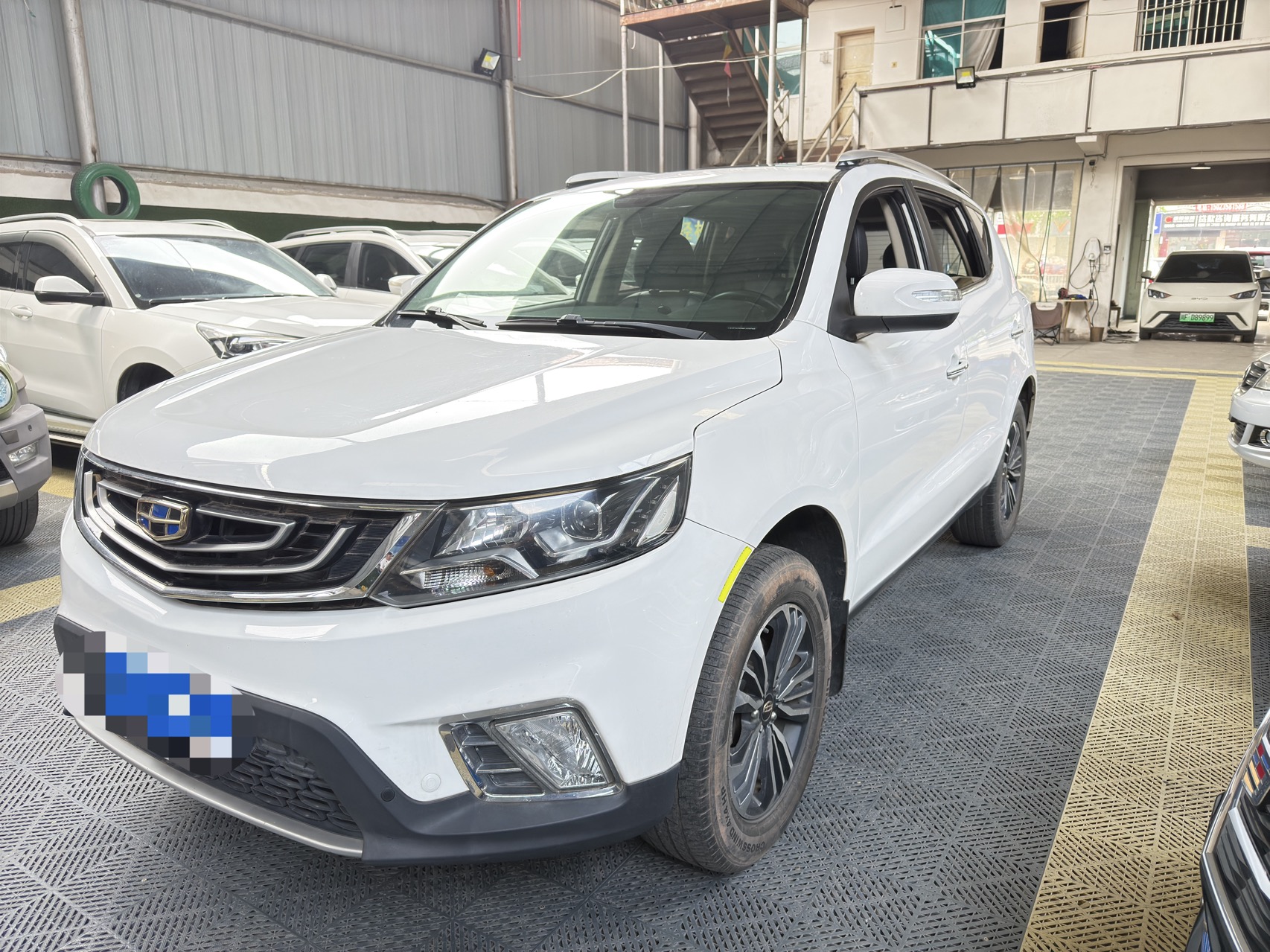 GEELY Vision X6 2018 car image 
