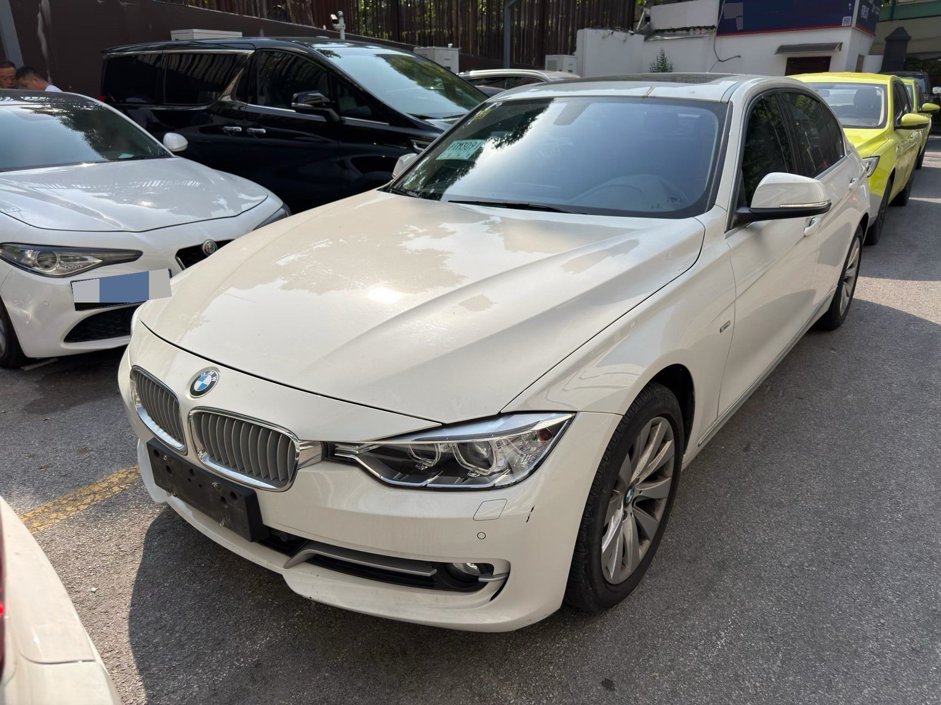 BMW 3 Series 2014 BMW 3 Series 2014 car image