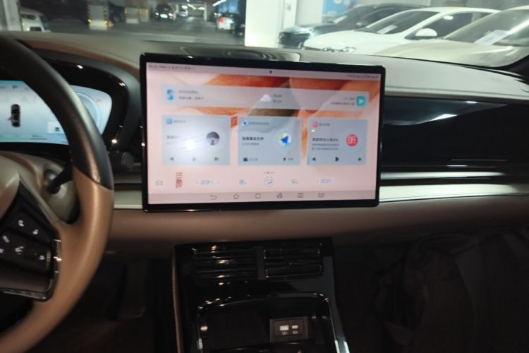 BYD Han 2022 immagine di auto #13