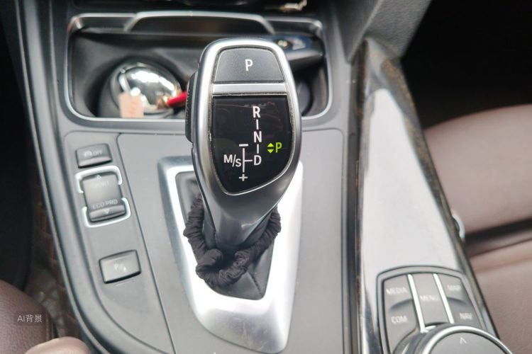 BMW 3 Series 2017 #16 BMW 3 Series 2017 car image #16