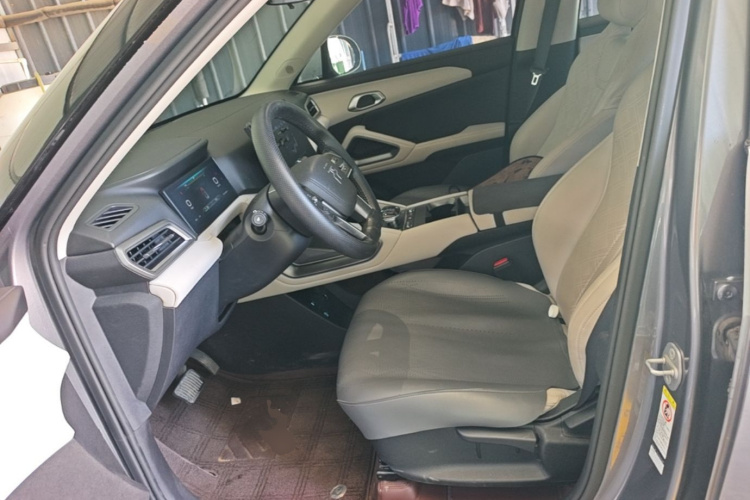 BYD YuanUP 2024 #15 BYD YuanUP 2024 car image #15
