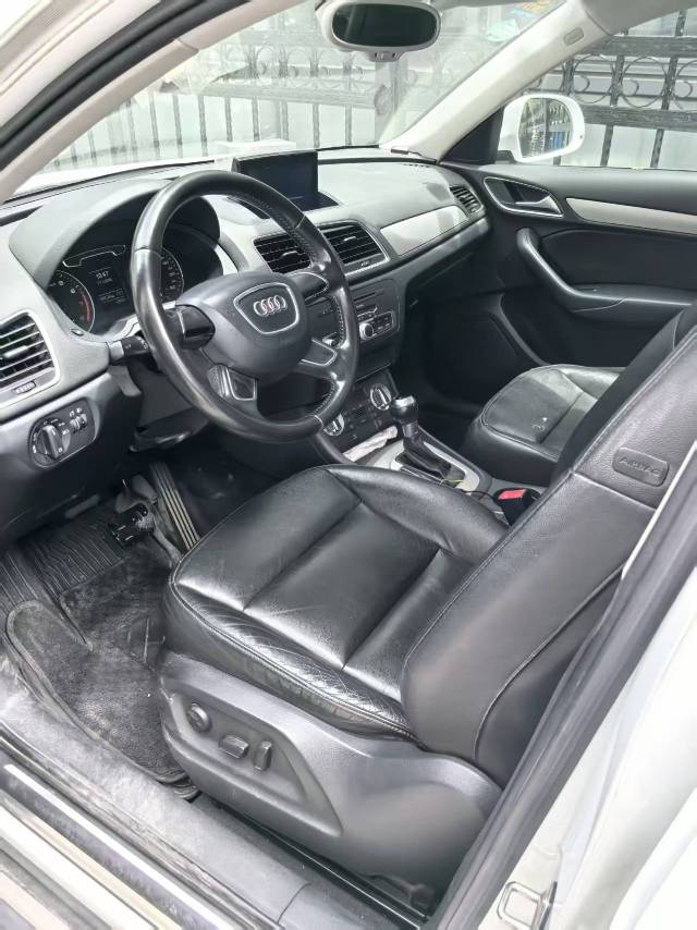 Audi Q3 2013 car image #6