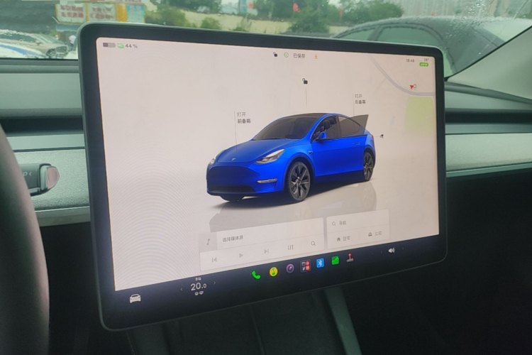 Tesla Model Y 2023 #13 Tesla Model Y 2023 car image #13