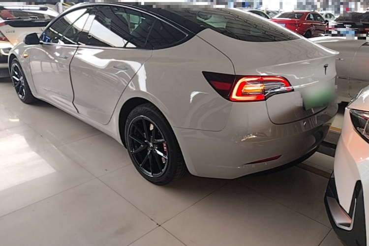 Tesla Model 3 2023 #5 Tesla Model 3 2023 immagine di auto #5