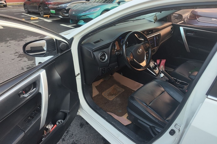 Toyota Corolla 2018 #13 Toyota Corolla 2018 car image #13