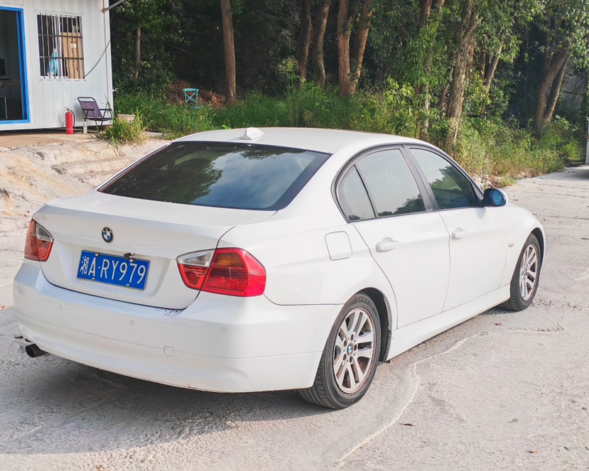 BMW 3 Series 2008 #6 BMW 3 Series 2008 car image #6