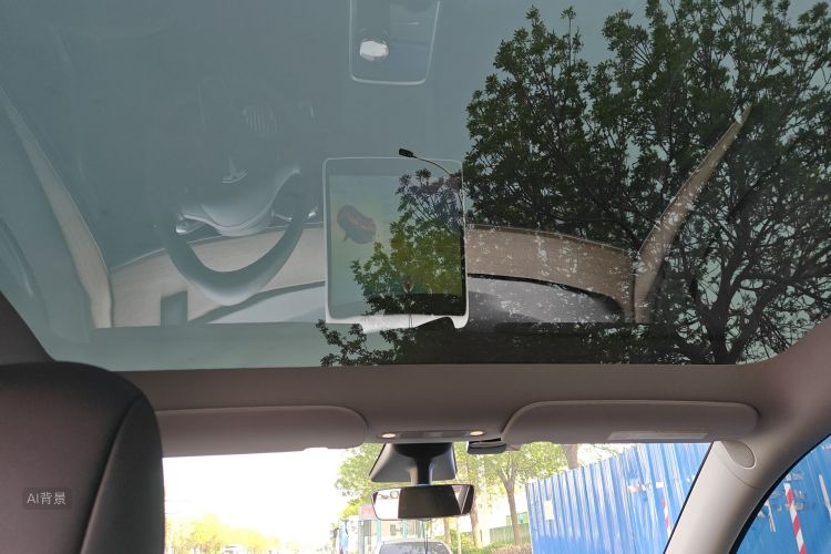 Tesla Model Y 2022 car image #20