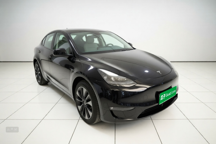 Tesla Model Y 2023 #4 Tesla Model Y 2023 car image #4