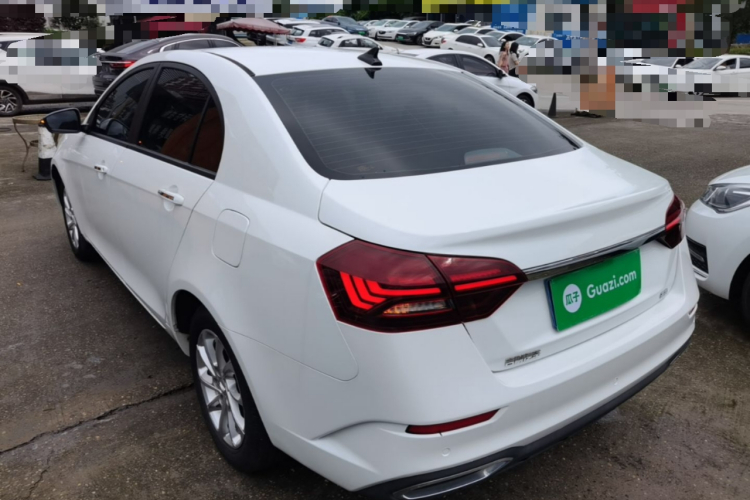 GEELY Emgrand 2021 immagine di auto #5
