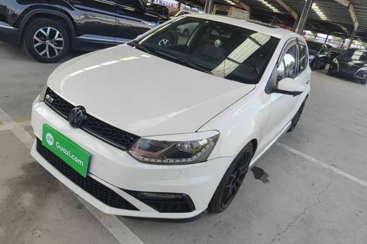 Volkswagen Polo 2015 #2 Volkswagen Polo 2015 car image #2