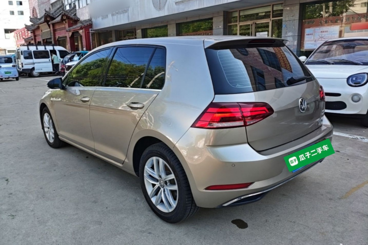 Volkswagen Golf 2019 #5 Volkswagen Golf 2019 car image #5