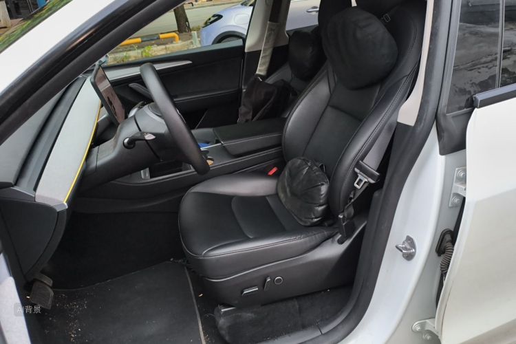 Tesla Model Y 2023 #17 Tesla Model Y 2023 car image #17