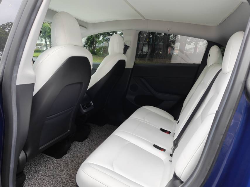 Tesla Model Y 2022 car image #7