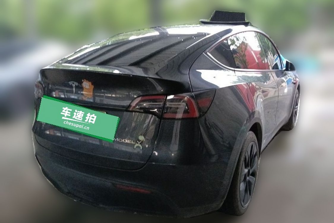 Tesla Model Y 2024 #4 Tesla Model Y 2024 car image #4