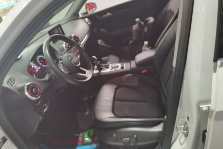 Audi A3 2019 car image #15