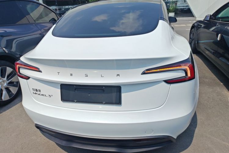 Tesla Model 3 2024 #4 Tesla Model 3 2024 car image #4