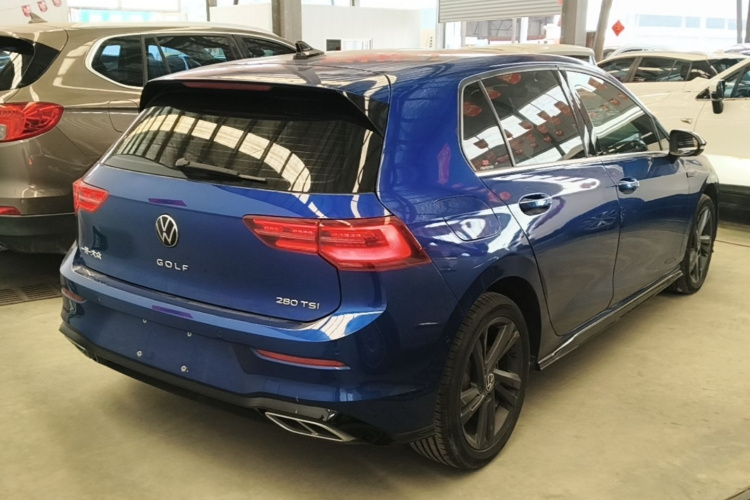 Volkswagen Golf 2021 car image #7