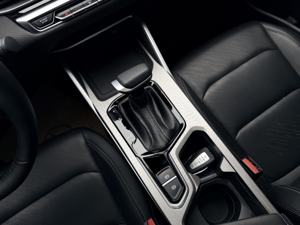GEELY Emgrand 2024 #6 GEELY Emgrand 2024 car image #6
