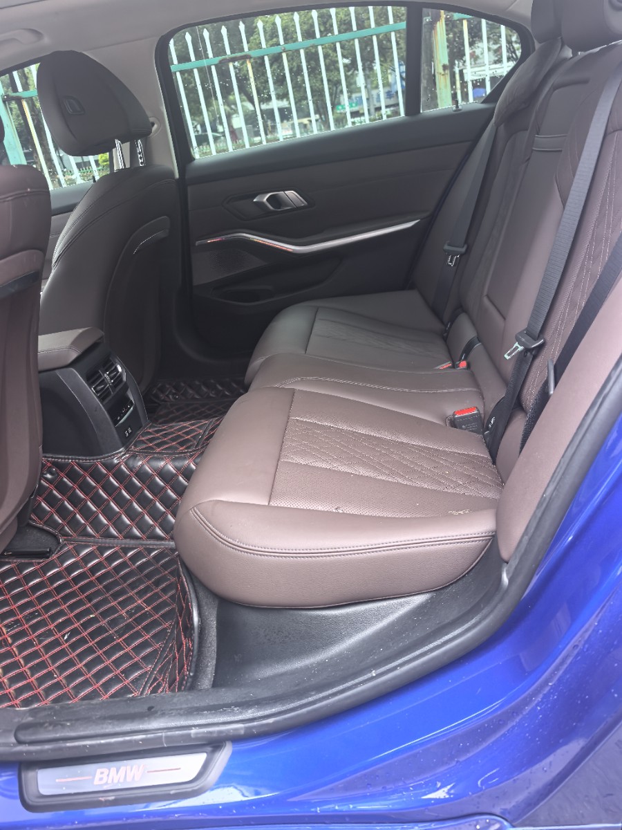 BMW i3 2022 car image #7